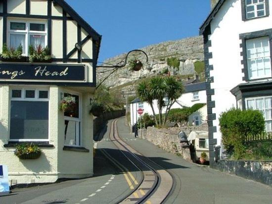 Overton Villa Hotel Llandudno Exteriör bild