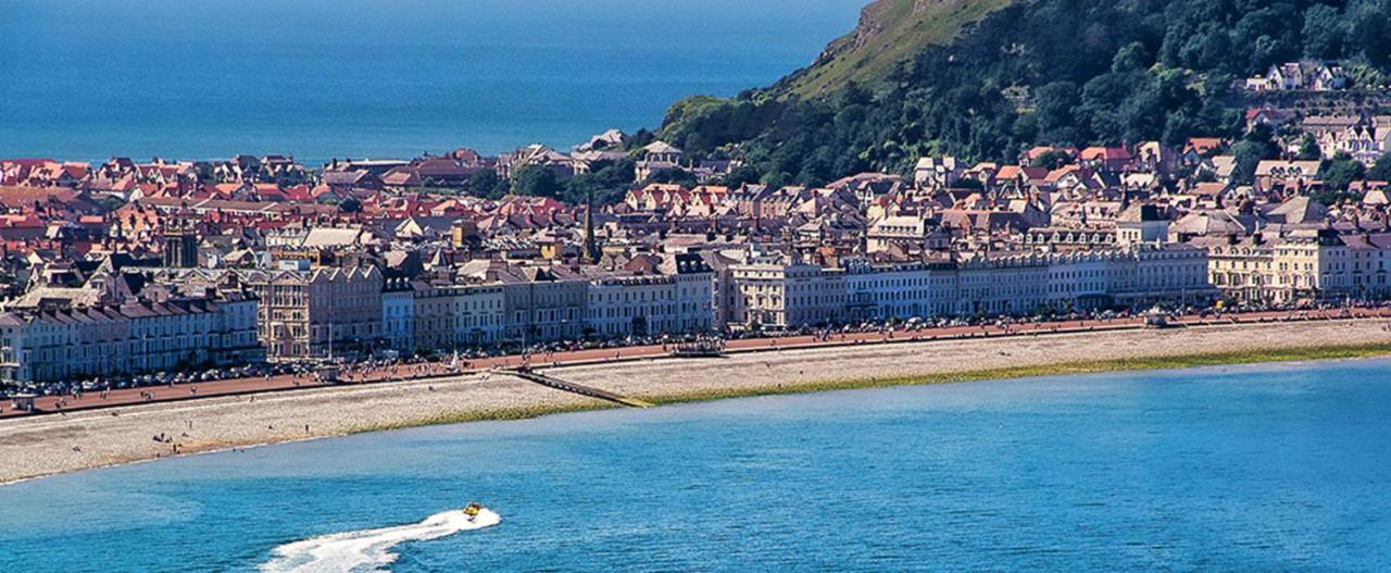 Overton Villa Hotel Llandudno Exteriör bild
